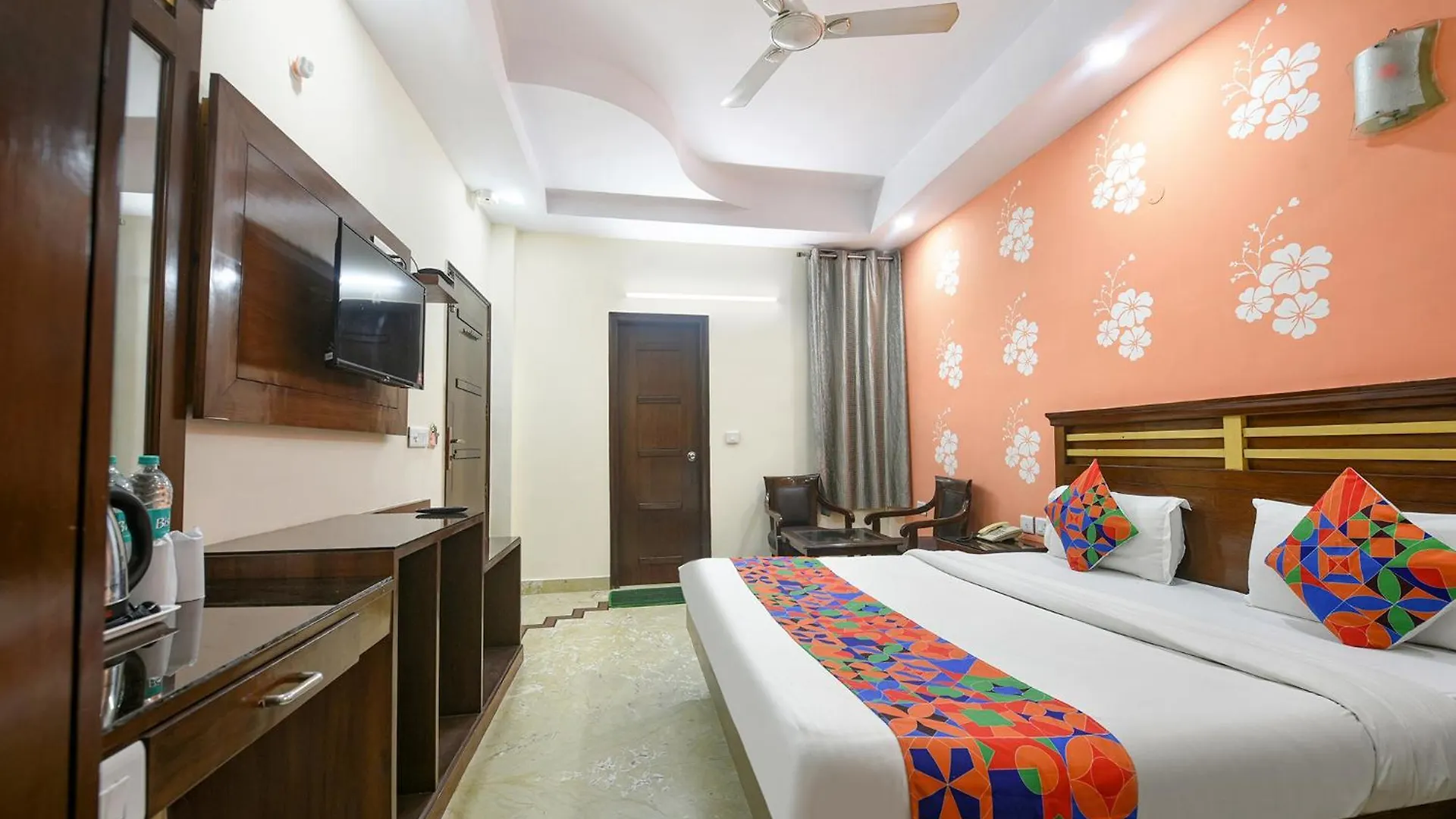 Fabhotel Jaggi Palace Karol Bagh Дели