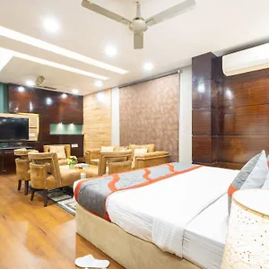 Gold Souk - Karol Bagh Hotel