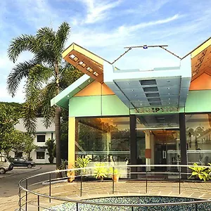 *** Hotel Palm Shore India