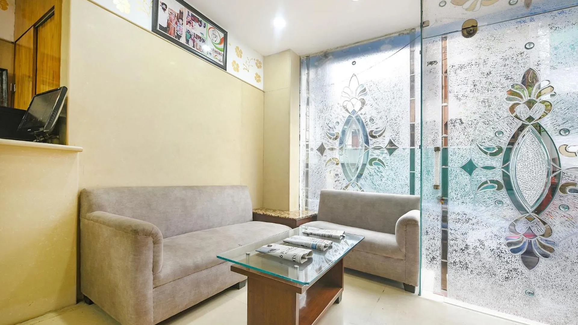 *** Hotel Fabhotel Jaggi Palace Karol Bagh Delhi  India
