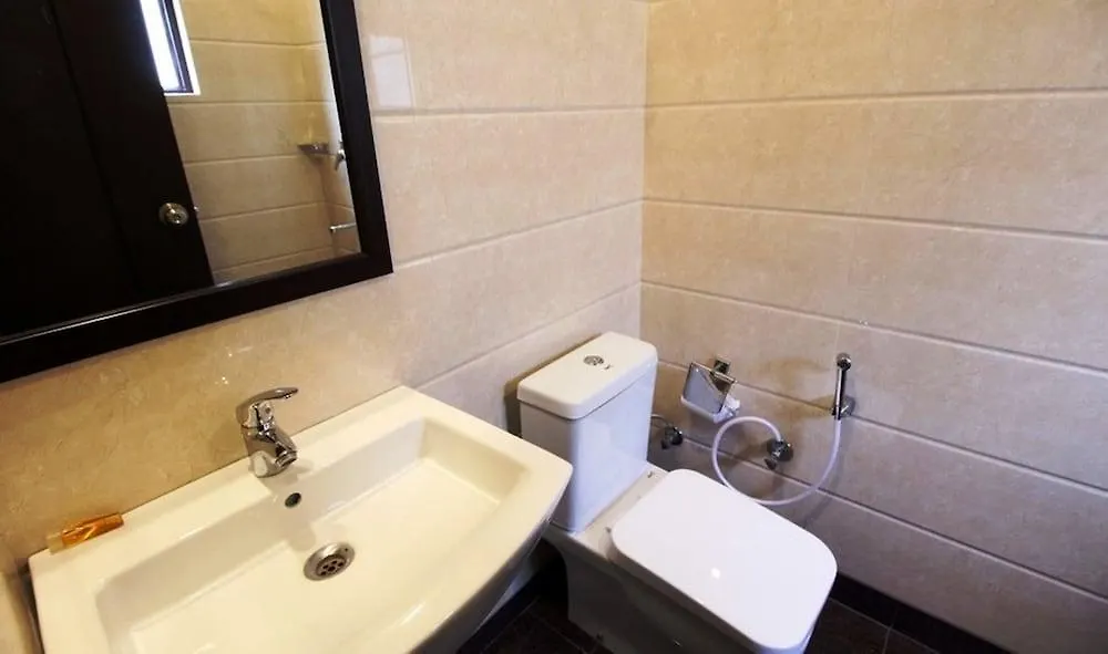 Fabhotel Jaggi Palace Karol Bagh Delhi